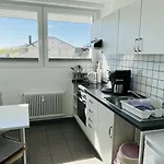 Hansastr. 1 W12 *
