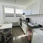 Hansastr. 1 W12 * シャルボイツ